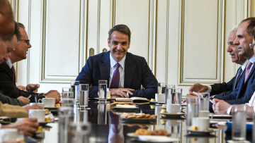 Μεταναστευτικό: Συσκέψεις Μητσοτάκη για το στρατηγικό σχέδιο της κυβέρνησης