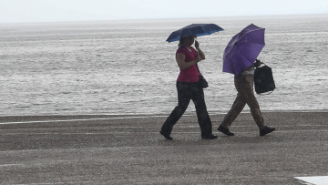 Νύχτα αγωνίας για τον Αντίνοο: Σαρωτικό πέρασμα της καταιγίδας από την Κορινθία