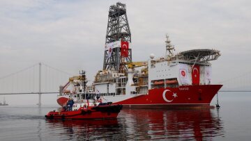 Το «Γιαβούζ» ξεκινά γεωτρήσεις, ανακοίνωσε ο Τούρκος υπουργός Ενέργειας