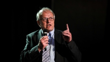 Τσελέντης για σεισμό στον Κορινθιακό: Το θηρίο των Αλκυονίδων θα ξαναουρλιάξει