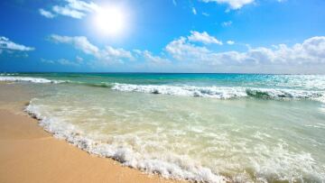 Ο καιρός για το Σαββατοκύριακο: Καύσωνας προ των πυλών - Πού θα «χτυπήσουν» 40άρια