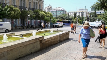 Καιρός: Έρχεται καύσωνας με 40άρια από Κυριακή