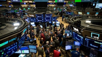 Με μικτά πρόσημα έκλεισαν οι αγορές στη Νέα Υόρκη