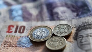 Βρετανία: Θετική αντίδραση των αγορών στο «exit» της Λιζ Τρας – Πέφτουν οι αποδόσεις, ανεβαίνει η λίρα