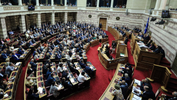 Διυπουργικό νομοσχέδιο: Όλες οι αλλαγές σε άσυλο, διοίκηση ΟΤΑ και διανομή φαρμάκων 