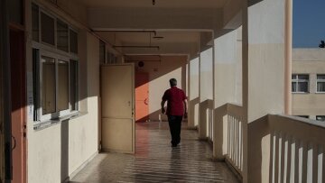 Σχολεία: «Αδύνατη η βιντεοσκόπηση» λέει ο πρόεδρος της ΟΛΜΕ στον ΘΕΜΑ 104,6