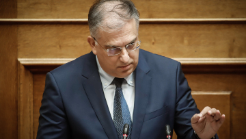 Κορωνοϊός, Θεοδωρικάκος: Ανακοίνωσε 1500 προσλήψεις ιατρικού και νοσηλευτικού προσωπικού 