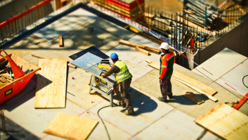 «Βάσιμος λόγος απόλυσης»: Γιατί καταργείται η διάταξη