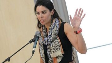 Ικαρία: Το «ευχαριστώ» του συντρόφου της Νάταλι Κρίστοφερ