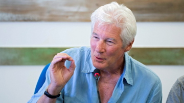 Ρίτσαρντ Γκιρ κατά Σαλβίνι: Είναι ένα «μωρό Τραμπ», εκμεταλλεύεται το φόβο