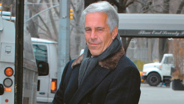 Ο Επστάιν έμπλεξε (μετά θάνατον) Tραμπ και Kλίντον 