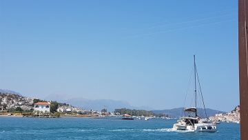 «Μύλος» με τα νέα καλώδια στον Πόρο: Τοποθετήθηκαν πιο χαμηλά - Τι λένε δήμαρχος και ΔΕΔΔΗΕ