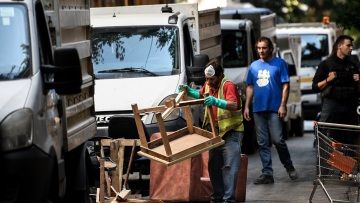 Εξάρχεια: Φωτογραφίες από την επιχείρηση της Αστυνομίας
