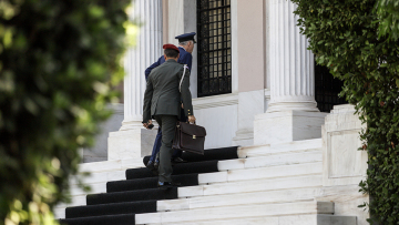 Προσφυγικό: Αύξηση της επιτήρησης των συνόρων και αποσυμφόρηση των νησιών αποφάσισε το ΚΥΣΕΑ