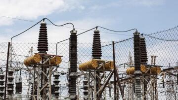 ΔΕΗ: Σε ισχύ τα νέα τιμολόγια - Τι αλλάζει στην έκπτωση