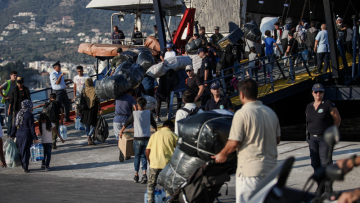 Προσφυγικό: Στη βόρεια Ελλάδα μεταφέρονται οι 1400 μετανάστες από τη Λέσβο