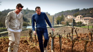Μπραντ Πιτ: To Chateau Miraval, η Αντζελίνα και η νέα του «Μούσα»