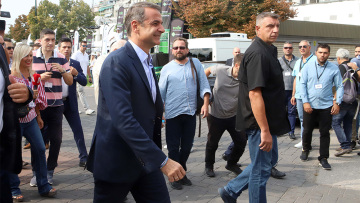 Στην ΔΕΘ ο Μητσοτάκης: Η βόλτα στα περίπτερα και η επίδειξη από στελέχη των Ενόπλων Δυνάμεων  