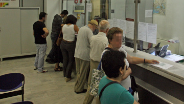 Μειώσεις φόρων: Οι αυτοαπασχολούμενοι κερδίζουν από 390 έως 1.300 ευρώ το χρόνο