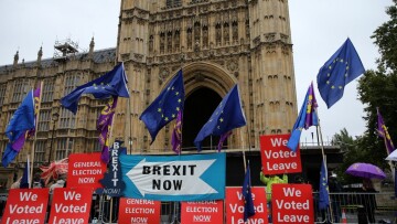 Βρετανία: Τροπολογία για τα ασυνόδευτα παιδιά προσφύγων ενέκριναν οι Λόρδοι επί της συμφωνίας για το Brexit