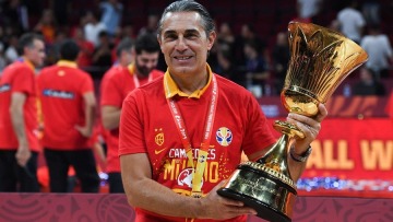 Μουντομπάσκετ 2019, Σκαριόλο για δημοσιογράφους: «Κρατήστε ανώνυμη την έρευνα για να μην χάσουν τη δουλειά τους»