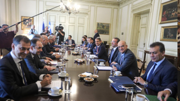 Δημοσκόπηση MRB: Μπροστά με 14,5% η ΝΔ