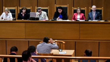 Δίκη Χρυσής Αυγής: Κατηγορούμενος «βλέπει» πολιτική δίωξη και σκοπιμότητες