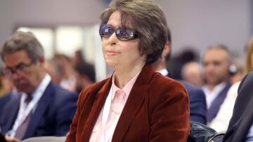 Πόθεν Έσχες: Η Κούνεβα αγόρασε δύο οικόπεδα στο Βέλγιο έναντι 300.000 ευρώ