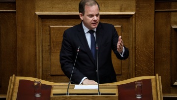 Ανέβηκαν οι τόνοι στη Βουλή, στη συζήτηση για το έργο του μετρό στη Θεσσαλονίκη