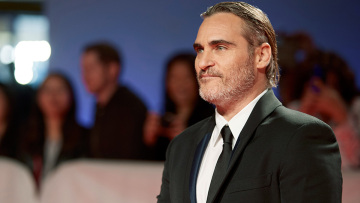 Χοακίν Φίνιξ: Τo σκοτεινό πρόσωπο του Τζόκερ 