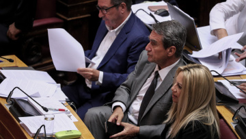 Γεννηματά: Υπάρχει θέμα νομιμότητας με το αίτημα άρσης ασυλίας Λοβέρδου για τη σκευωρία Novartis