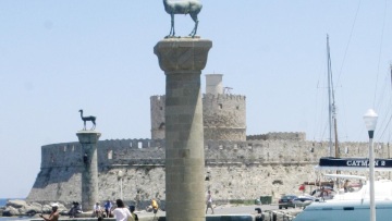 Κορωνοϊός - Τουρισμός: Πιλοτικό πρόγραμμα ολλανδικής ταξιδιωτικής εταιρείας για διακοπές στη Ρόδο