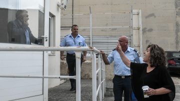 Μάγδα Φύσσα σε πρώην βουλευτή της ΧΑ: «Το δικό μου παιδί γιατί το σκοτώσατε;»