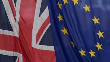 Guardian: Πιθανή νέα παράταση από την ΕΕ για συμφωνία Brexit μέχρι το καλοκαίρι 