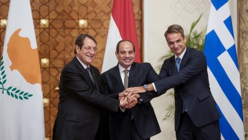 Μητσοτάκης από την Αίγυπτο: Η προκλητική συμπεριφορά της Τουρκίας αντιβαίνει το διεθνές δίκαιο