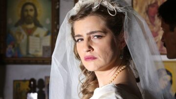 Άγριες Μέλισσες: Η Μαρία Κίτσου δημοσίευσε βίντεο που «τρολάρει» τον ρόλο της