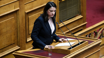 Κεραμέως στον ΘΕΜΑ 104,6: Μήνυμα υπέρ της προσπάθειας η κατάργηση της κλήρωσης για τους σημαιοφόρους