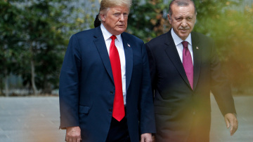 Εισβολή στη Συρία: Στη Μανμπίτζ η πρώτη μάχη - Τρεις Τούρκοι υπουργοί «πλήρωσαν» τις κυρώσεις Τραμπ