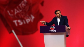 Ο Αλέξης Τσίπρας στις Βρυξέλλες: Το διπλό παιχνίδι με τους Ευρωπαίους σοσιαλιστές