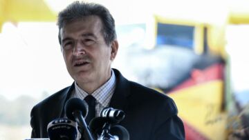 Χρυσοχοΐδης: Απόψε θα πάω να δω το Joker με τον 15χρονο γιο μου