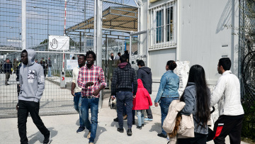 Μεταναστευτικό: «Κόκκινος» Οκτώβρης με χιλιάδες αφίξεις - Έδιωξαν 380 μετανάστες από τα Βρασνά