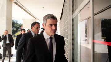 Καραγκούνης στον ΘΕΜΑ 104,6: Πειθαρχικά μέτρα αν επιμείνουν οι Πολάκης-Τζανακόπουλος