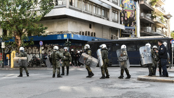 Επιχείρηση της ΕΛΑΣ για εκκένωση κατάληψης δίπλα από την ΑΣΟΕΕ