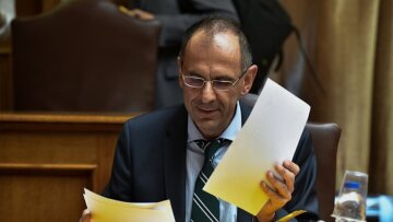 Γεραπετρίτης: Θα εντάξουμε στην έννομη τάξη όλες τις προτάσεις της UEFA - Το ποδόσφαιρο χρειάζεται επανεκκίνηση