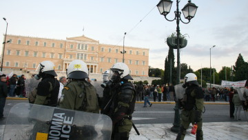 Επέτειος Πολυτεχνείου: Αυστηρά μέτρα ασφαλείας με 5.000 αστυνομικούς, drones και ελικόπτερο