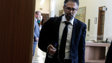 Κατάθεση Φρουζή στην προανακριτική για τη Novartis: Παρελκυστική τακτική από τον ΣΥΡΙΖΑ