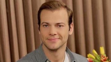 Ορέστης Τζιόβας: Το θέατρο είναι εργασιοθεραπεία στον χωρισμό μου 