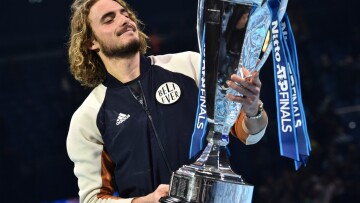 Τα διεθνή ΜΜΕ αποθεώνουν τον Τσιτσιπά μετά την ιστορική νίκη - «Είναι βασιλιάς»