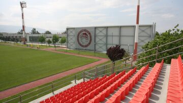 ΙΝΤRΑΚΑΤ: Δώστε πίσω έκταση στο γήπεδο του Ρέντη - Ολυμπιακός: Μας κάνετε ζημιά στα μισά της περιόδου