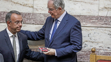 Προϋπολογισμός 2020: Υπερπλεόνασμα 436 εκατ. ευρώ το 2019